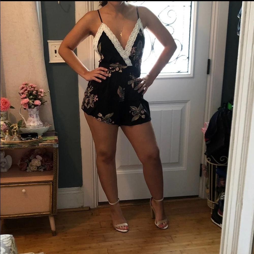 Blk floral romper